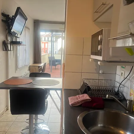 Apartment Climatise Et Grande Terrasse Centre *